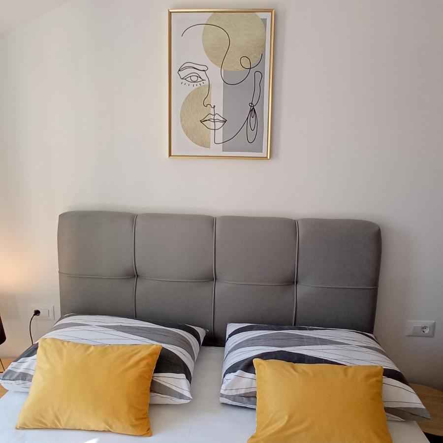 Apartments Lavanda - Free Parking And Grill Jezera Exterior photo