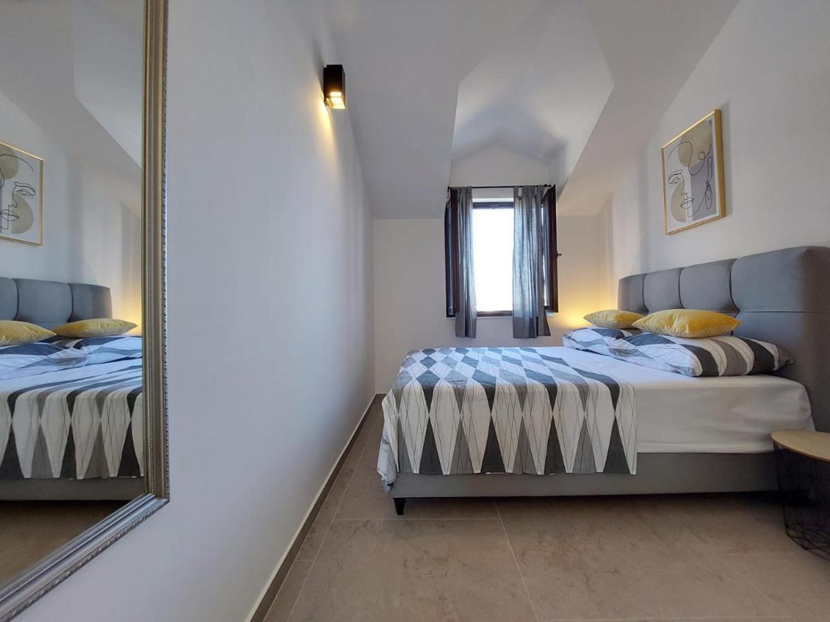 Apartments Lavanda - Free Parking And Grill Jezera Exterior photo